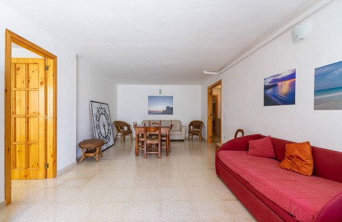 Lido Conchiglie Apartment | Apartment 'Spazioso Appartamento al Mare' with A/C