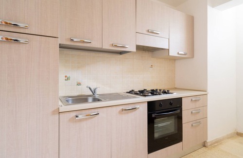 Lido Conchiglie Apartment | Apartment 'Spazioso Appartamento al Mare' with A/C