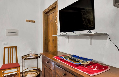 Loiri Porto San Paolo Apartment | Apartment Casettina with A/C, Balcony & Garden
