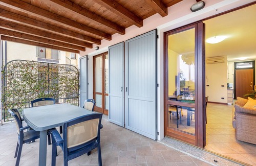 Picedo Apartment | Apartment 'Rosa Flat - with Pool' with Shared Pool, Wi-Fi and Air Conditioning