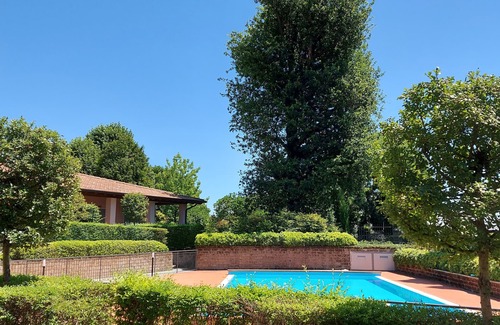 Picedo Apartment | Apartment 'Rosa Flat - with Pool' with Shared Pool, Wi-Fi and Air Conditioning
