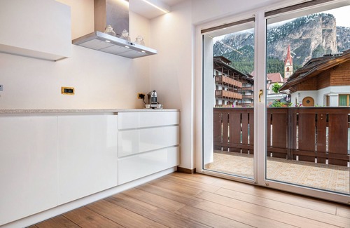 Selva di Val Gardena Apartment | Apartment 'Mozart' with Mountain View, Balcony and Wi-Fi