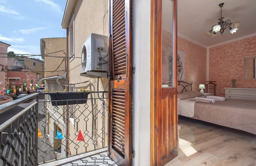 Villanova Monteleone Apartment | Apartment "Relax House and Fitness 8" with Balcony and Wi-Fi.