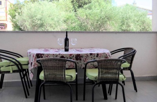 Ugljan Apartment | Apartment Ivor in Ugljan/Ugljan - 6 persons, 2 bedrooms