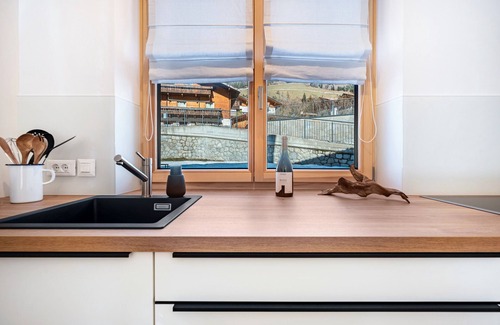 Ultimo Apartment | Apartment 'Jan's Am See' with Lake View, Balcony and Wi-Fi
