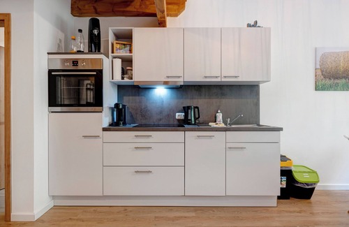 Lohe-Rickelshof Apartment | Apartment 'Junge 4' with Wi-Fi