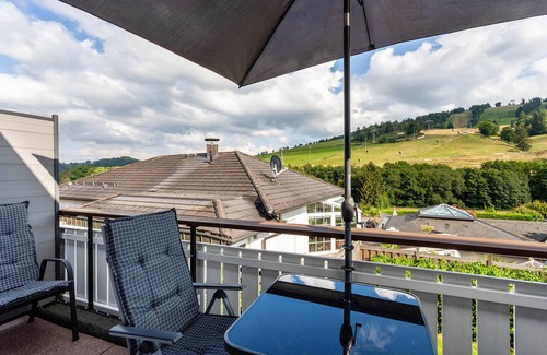 Ortsmitte Apartment | Apartment "K1 Blick" with Mountain View, Balcony & Wi-Fi