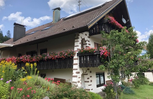 Enzklosterle Apartment | Apartment 'Kaltenbach' with Balcony and Wi-Fi