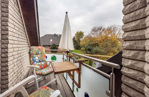 Loehne Apartment | Apartment 'Kastanie' with Balcony, Wi-Fi and Air Conditioning