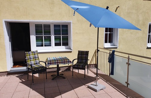 Ochsenfurt Apartment | Apartment 'Kellerei5 Wohnung 2' with Private Terrace and Wi-Fi