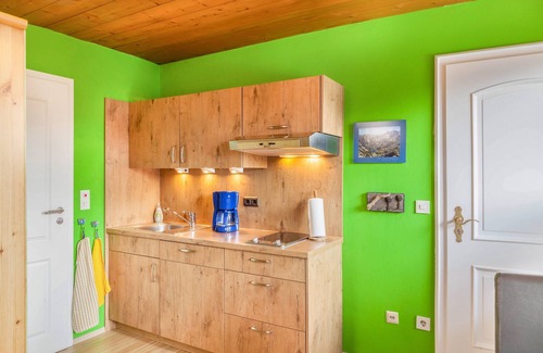 Hammersbach Apartment | Apartment 'Kleisl' with Mountain View, Garden & Wi-Fi