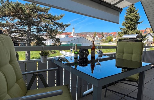 Ohningen Apartment | Apartment 'Klosterblick' with Balcony and Wi-Fi