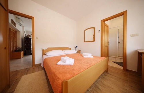 Knez Apartment | Apartment Knež with its unique island location will make your stay fullfiled