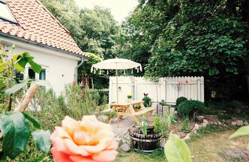 Hogel Apartment | Apartment 'Kohstall' with Private Terrace, Shared Garden and Wi-Fi
