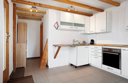 Deggenhausertal Apartment | Apartment 'Kombi Wohnung' with Balcony