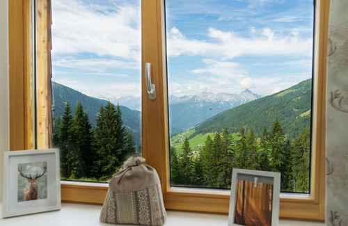 Navis Apartment | Apartment Kreuzjoch 142 - Naviser Hütte