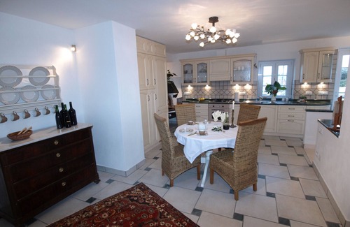 Capitolo-Costa Apartment | Apartment 'La Bella Im Landhaus Mit Pool' with Mountain View, Wi-Fi and Air Conditioning