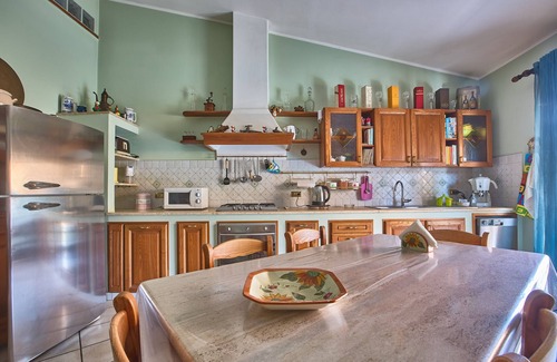 Castroreale Terme Apartment | Apartment 'La Casa Rosa' with Sea View, Wi-Fi and Air Conditioning