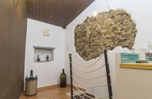 Motta Camastra Apartment | Apartment 'La Casa Della Nonna' with Mountain View, Private Terrace and Air Conditioning