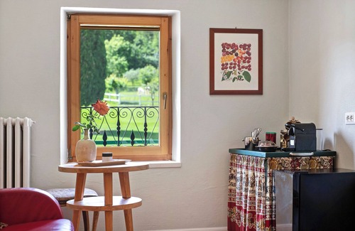 Affi Apartment | Apartment 'La Cavallina Guest House' with Private Pool, Private Garden and Wi-Fi