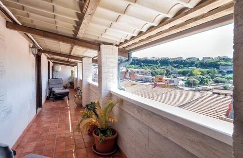Sennori Apartment | Apartment 'La Contessa' with Mountain View, Wi-Fi and Air Conditioning