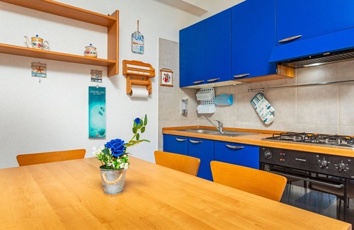 Fondachello Apartment | Apartment 'La Dolce Vita - Panoramico' with Sea View, Wi-Fi and Air Conditioning