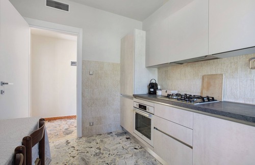 Aosta Apartment | Apartment 'La Meison De La Louye' with Mountain View, Wi-Fi and Air Conditioning
