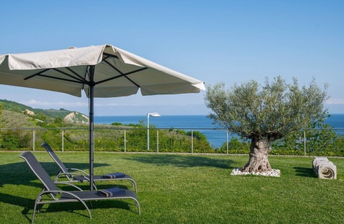 Izola Apartment | Apartment LA MER with jacuzzi and sea view 150m from the beach