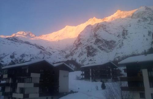 Saas-Fee Apartment | Apartment La Montanara by Interhome