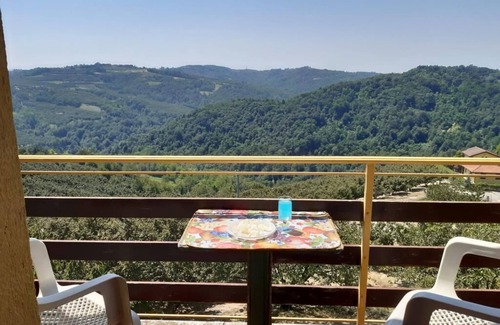 Benevello Apartment | Apartment 'La Prima Terrazza Di Benevello' with Mountain View, Wi-Fi and Air Conditioning