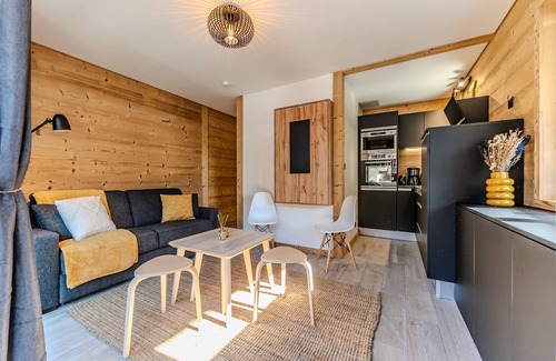 Les Gets Apartment | Apartment La Terrasse de Roma - LES GETS: right in the center and at the foot of the slopes