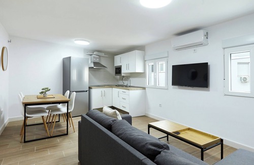 Andujar Apartment | Apartment 'La Victoria C' with Balcony, Wi-Fi and Air Conditioning