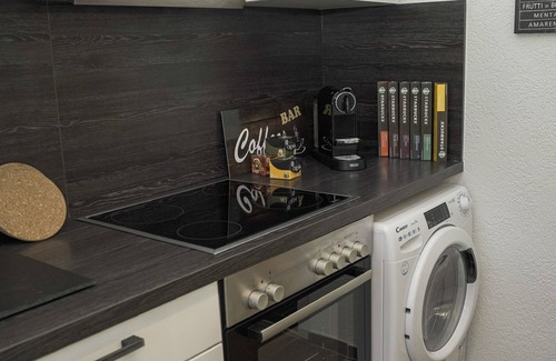Friedrichshafen Apartment | Apartment 'Lago Di Costanza I' with Balcony and Wi-Fi