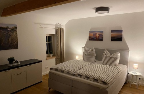 Brookmerland Apartment | Apartment 'Landhaus Alte Welt Nordseeküste 1' with Shared Terrace and Wi-Fi