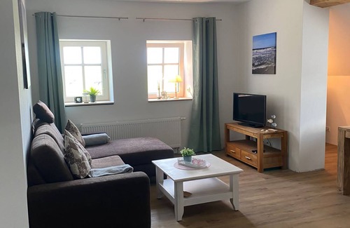 Brookmerland Apartment | Apartment 'Landhaus Alte Welt Nordseeküste 2' with Private Terrace and Wi-Fi