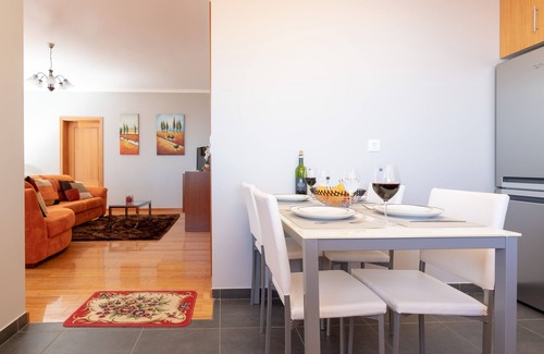 Estrela da Calheta Apartment | Apartment Laranjeiras, A lovely apartment in the Heart of Calheta