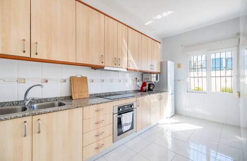 Torrevieja Apartment | Apartment 'Las Calas Deluxe B' with Shared Pool, Private Terrace and Wi-Fi