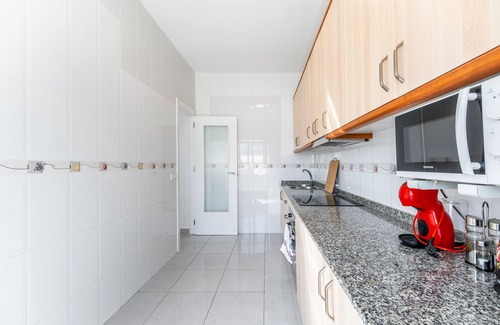 Torrevieja Apartment | Apartment 'Las Calas Deluxe B' with Shared Pool, Private Terrace and Wi-Fi