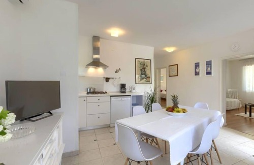 Vintijan Apartment | Apartment Laura by Interhome