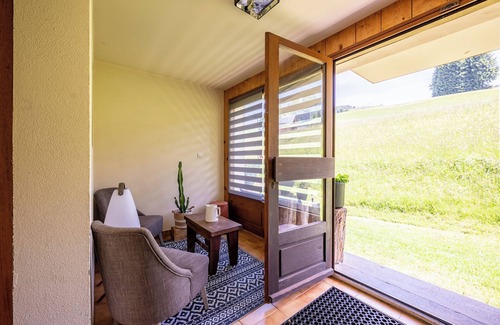 Cohennoz Apartment | Apartment 'Le Lachat' with Mountain View, Shared Terrace and Wi-Fi