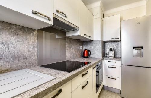 Mediterranee Apartment | Apartment Le Marigny-2 by Interhome
