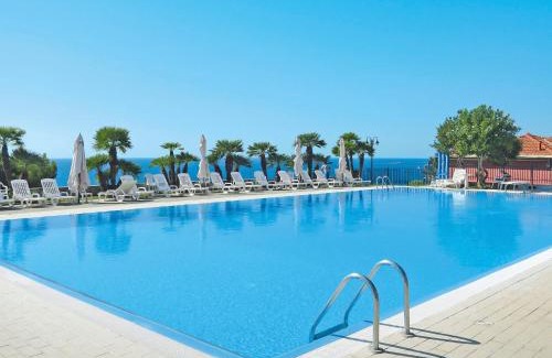 Piani-Ciapin Apartment | Apartment Le Margherite - SLR261 by Interhome