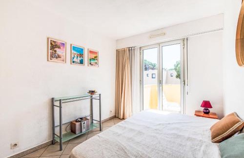 Cavaliere Apartment | Apartment Le Palazzo del Mar-9 by Interhome