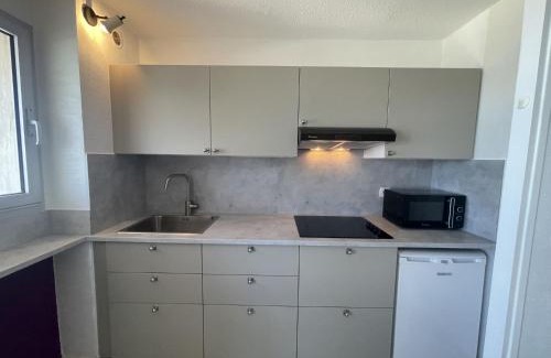 Cavaliere Apartment | Apartment Le Palazzo del Mar-5 by Interhome