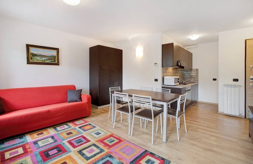 Valdisotto Apartment | Apartment 'Le Sorgenti' with Mountain View, Shared Garden and Balcony