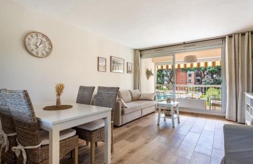 Toulon - Hyeres Apartment | Apartment Le Zodiaque II-2 by Interhome