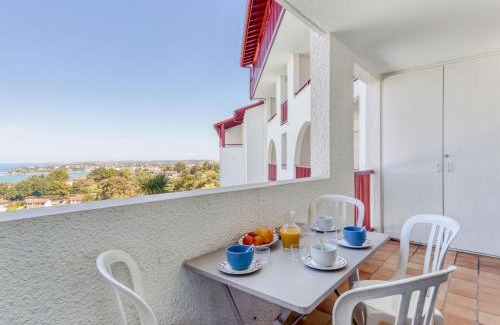 Ciboure Apartment | Apartment Les Hauts de Bordagain-13 by Interhome