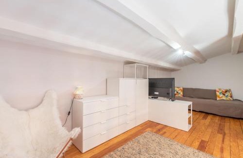Cavaliere Apartment | Apartment Les Lantanas-2 by Interhome