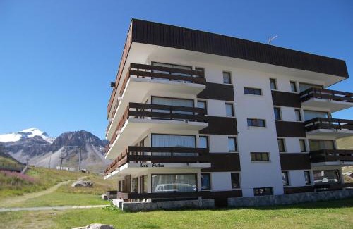 Le Lavachet Apartment | Apartment Les Pistes - Lavachet-2 by Interhome