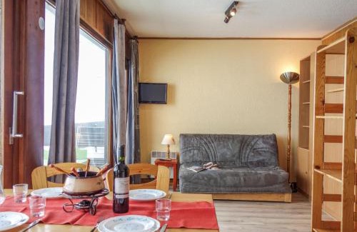 Le Lavachet Apartment | Apartment Les Pistes - Lavachet-2 by Interhome
